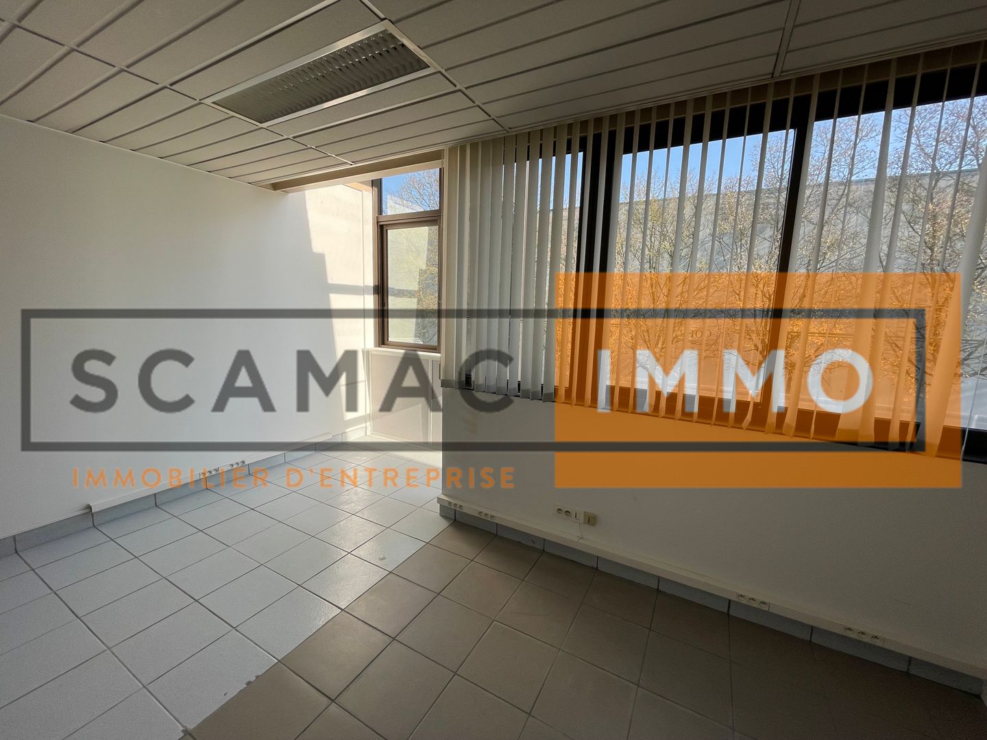 entrepôt de 1 631m², Boissy-Saint-Léger (Val-de-Marne)