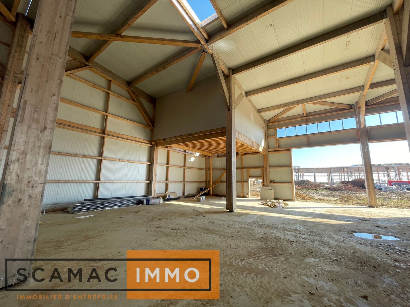 local d'activités de 321m², Limoges-Fourches (Seine-et-Marne)