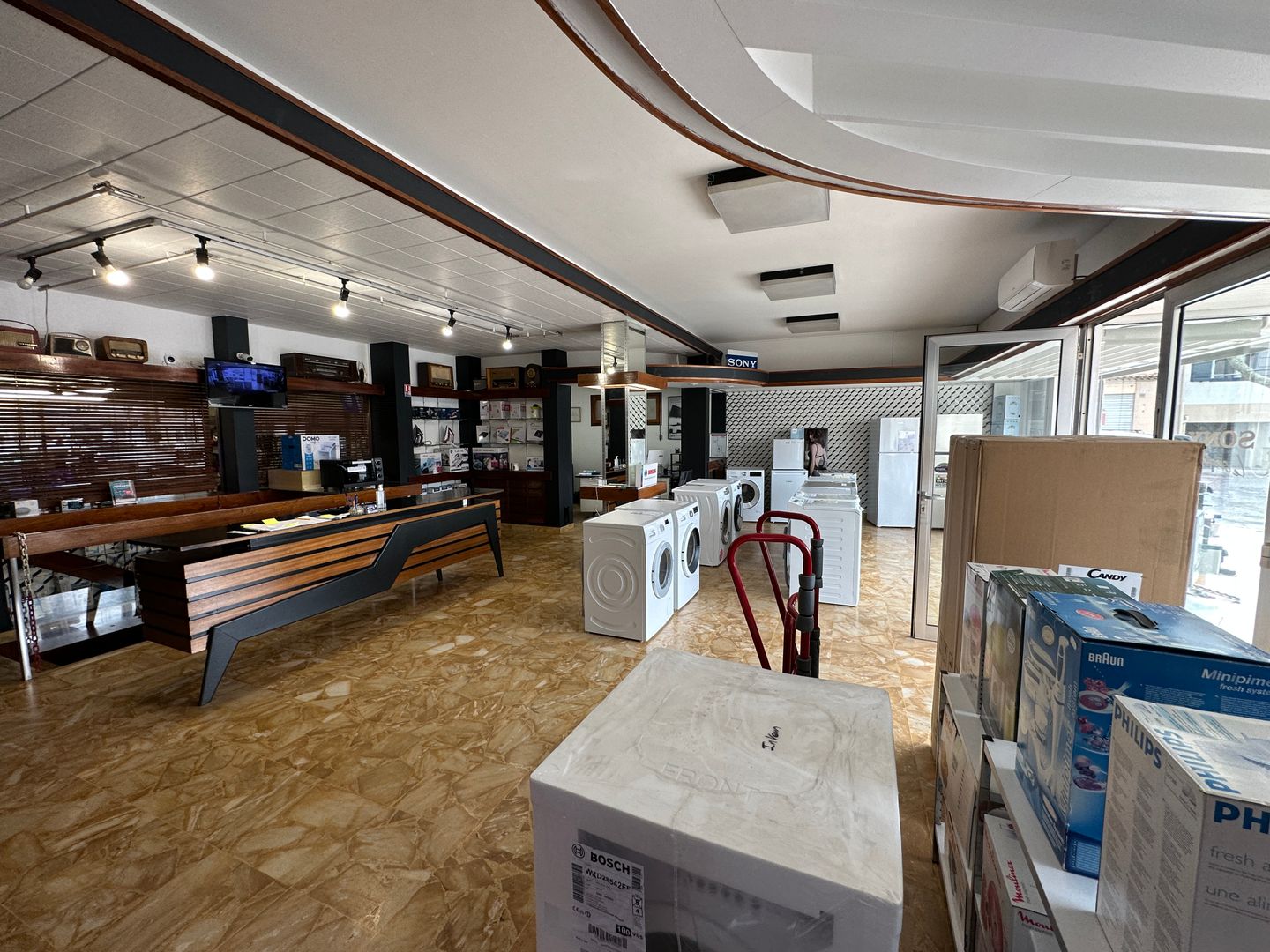 local commercial de 290m², Saint-Raphaël (Var)