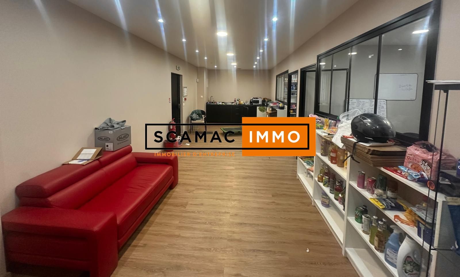 local d'activités de 674m², Franconville (Val-d'Oise)