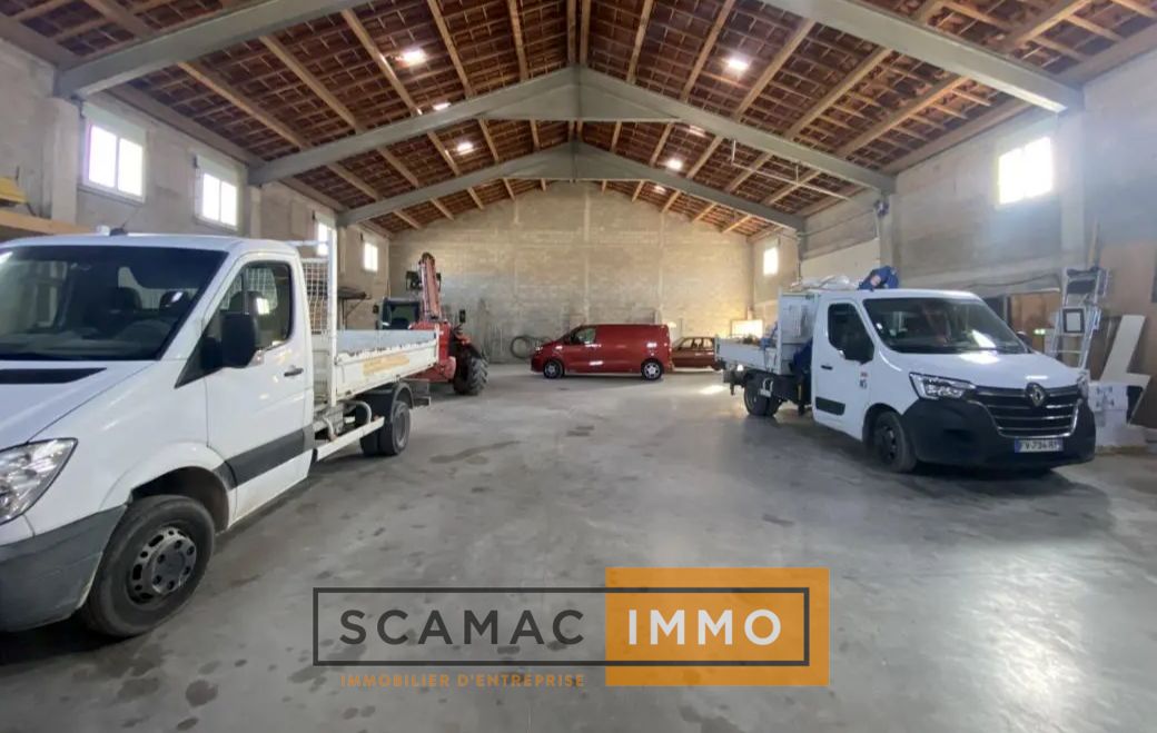 local d'activités de 440m², Rognac (Bouches-du-Rhône)