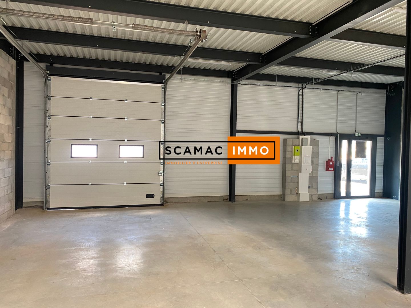entrepôt de 308m², Brignoles (Var)