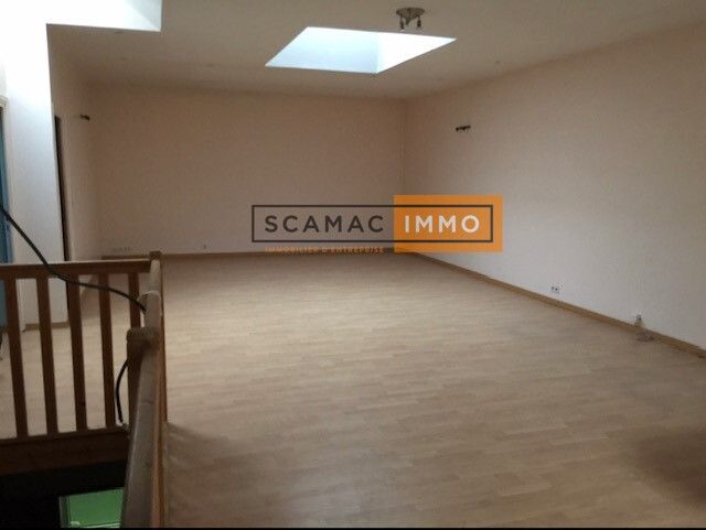 entrepôt de 269m², Montgeron (Essonne)