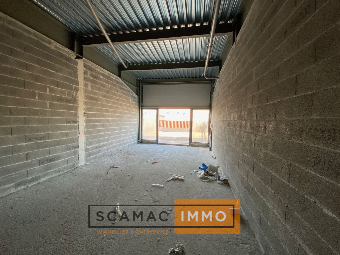 local commercial de 147m², Gignac-la-Nerthe (Bouches-du-Rhône)