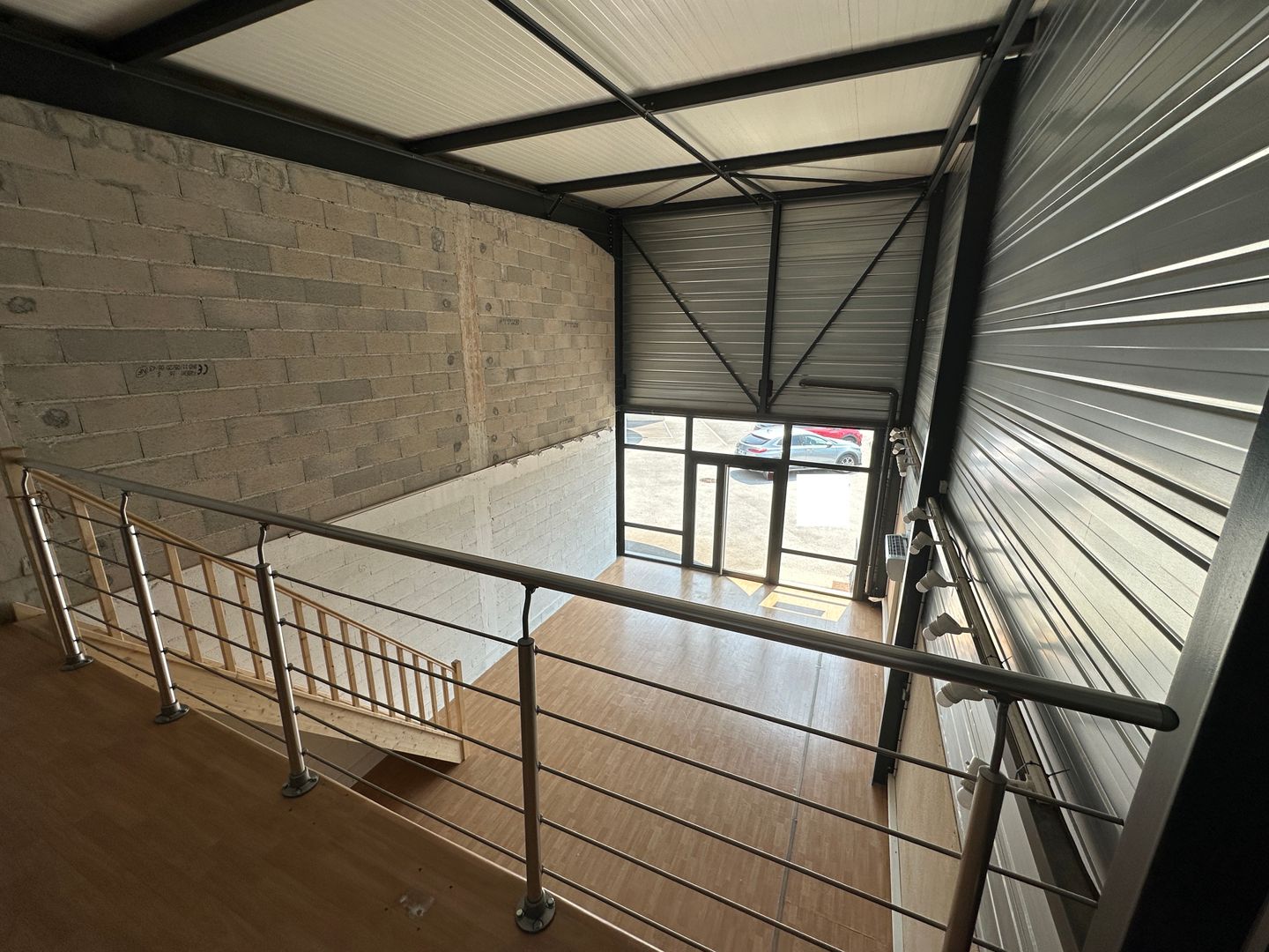 local commercial de 85m², Roquebrune-sur Argens (Var)