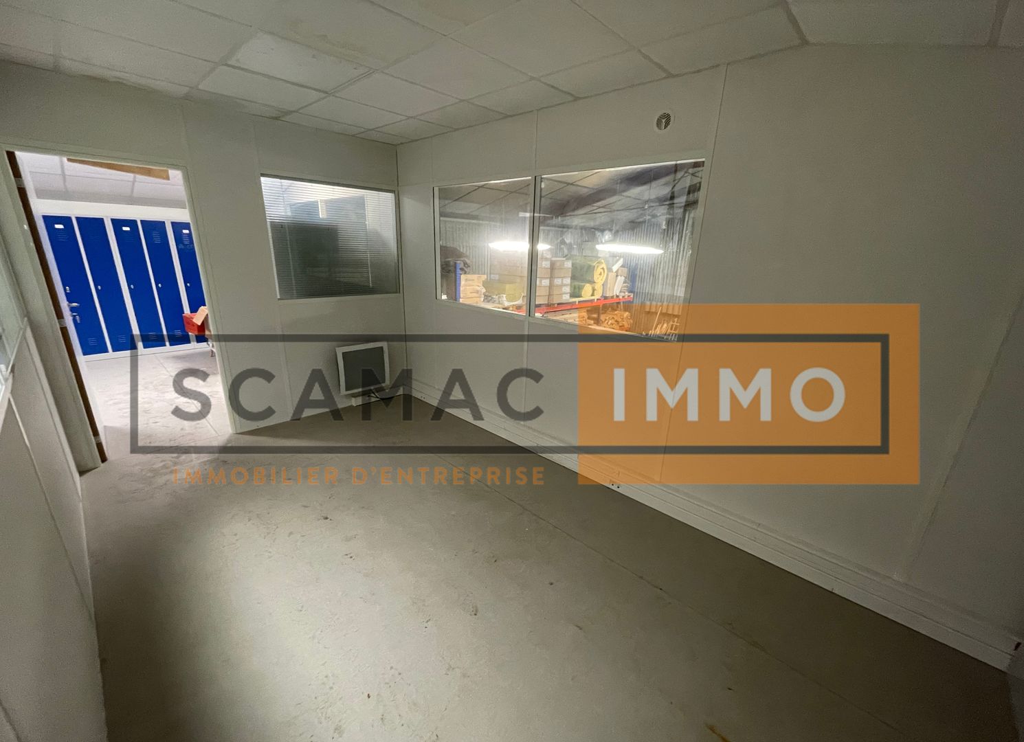 local d'activités de 300m², Neuilly-Plaisance (Seine-Saint-Denis)