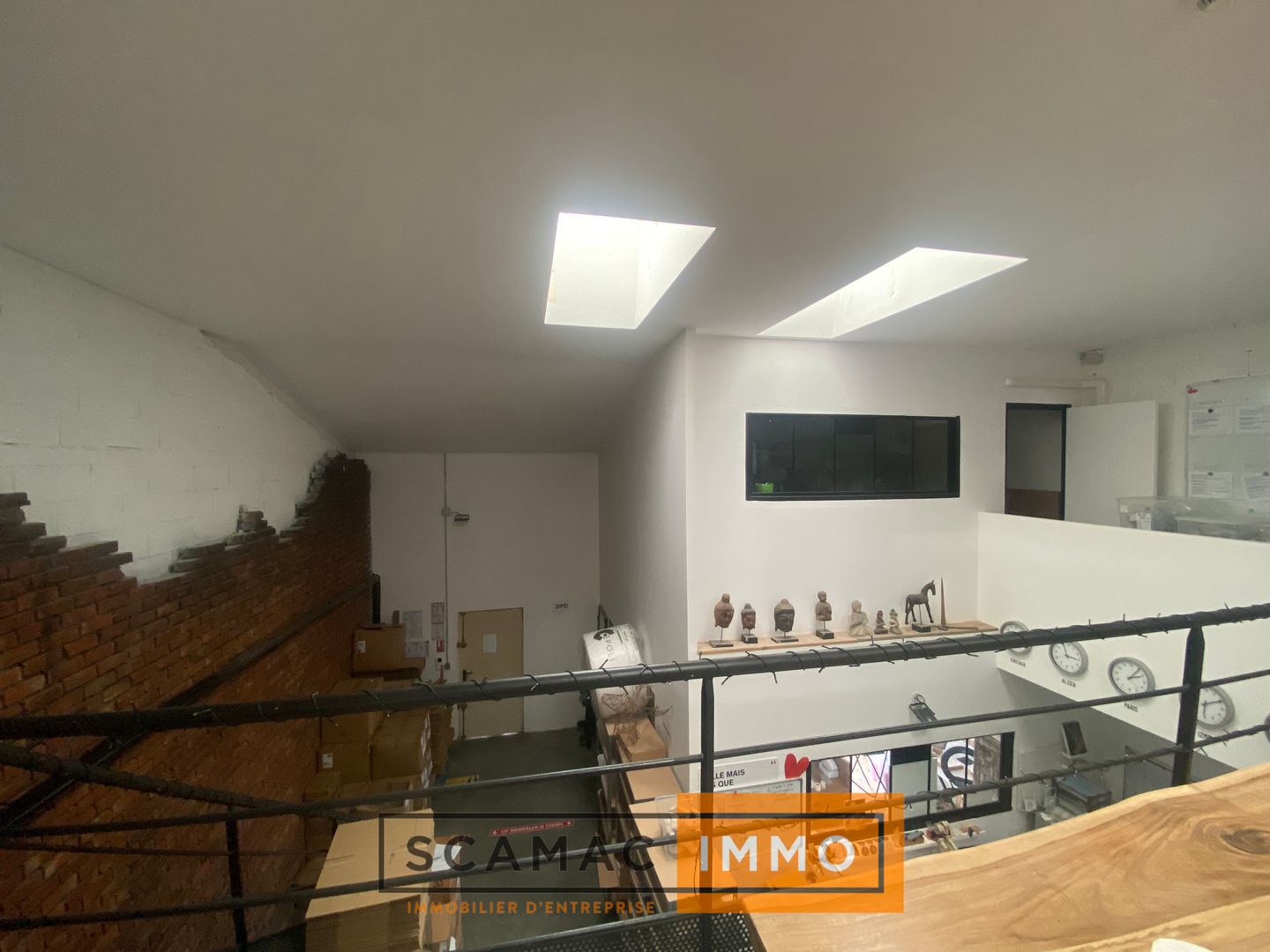entrepôt de 200m², Éguilles (Bouches-du-Rhône)