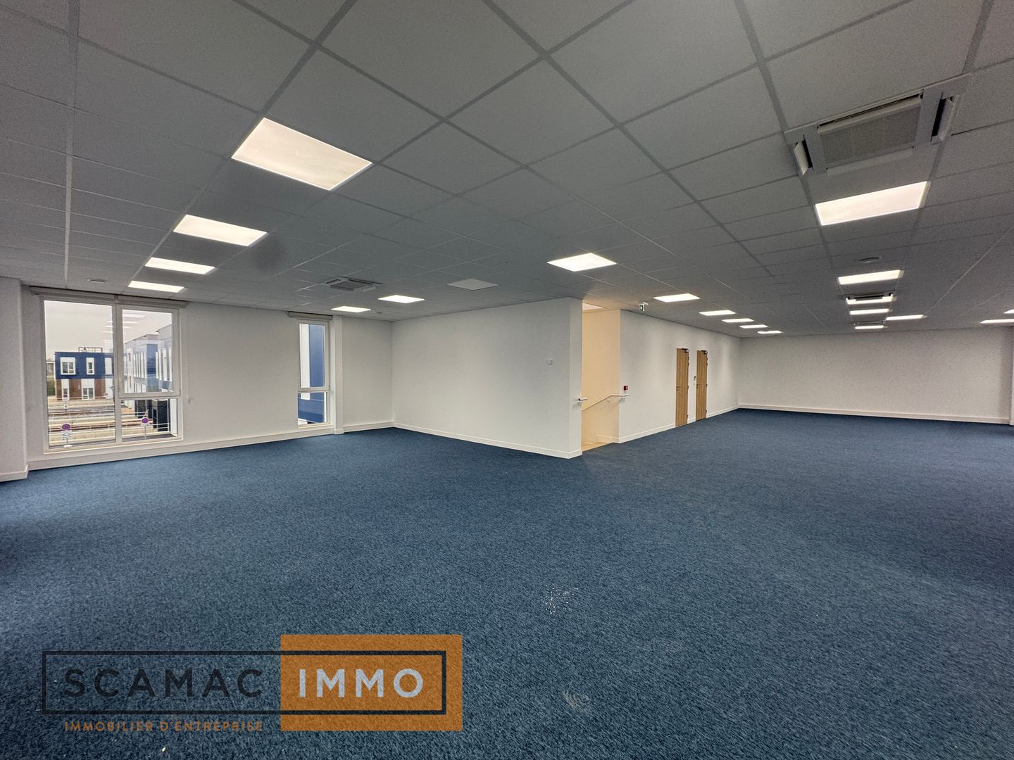 local d'activités de 2&nbsp;978m², Moissy-Cramayel (Seine-et-Marne)