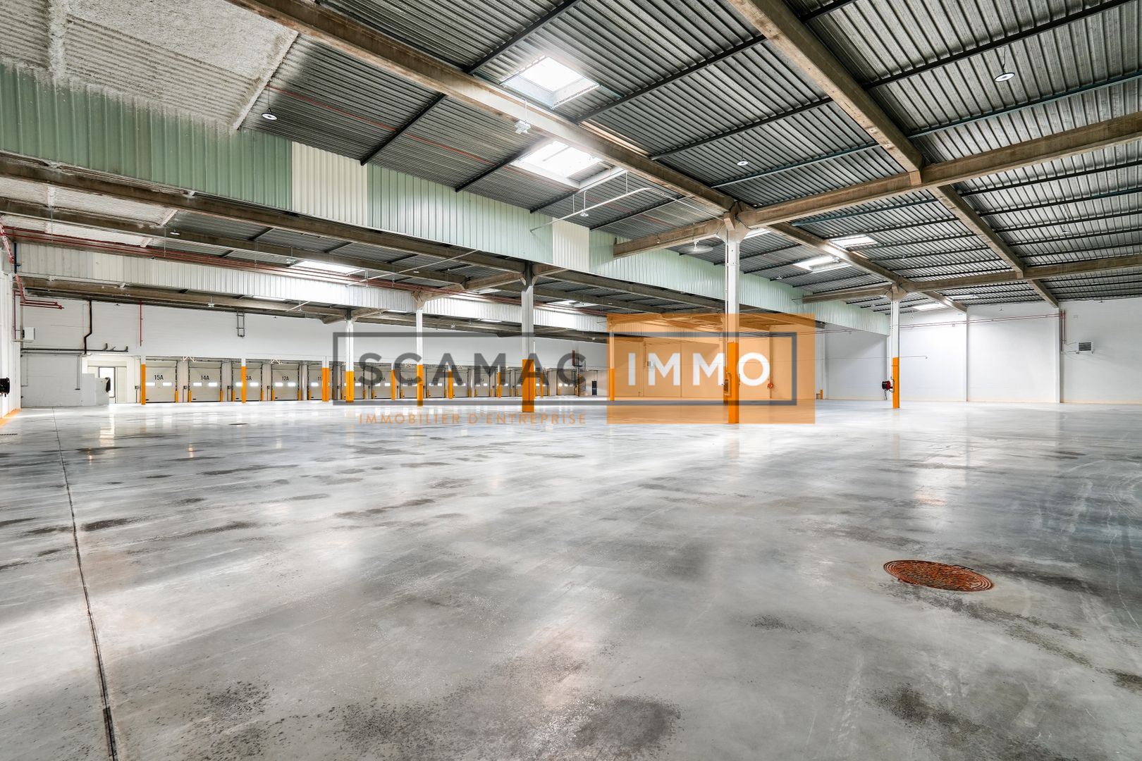 entrepôt de 2 747m², Trappes (Yvelines)