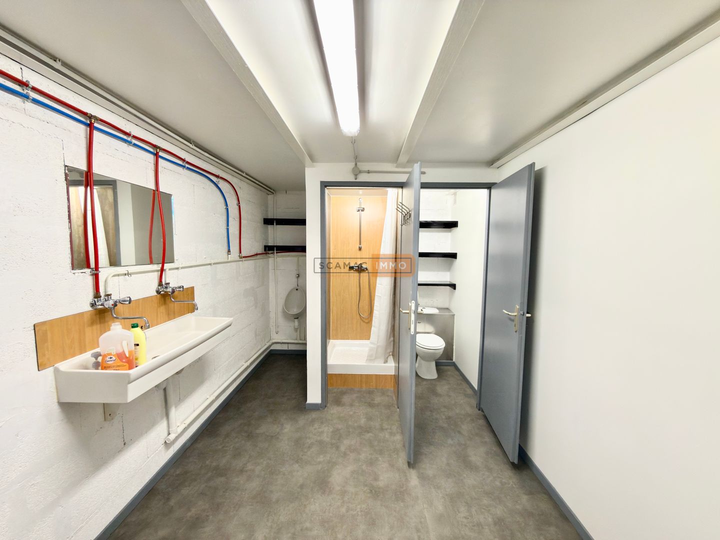 local d'activités de 320m², Le Muy (Var)