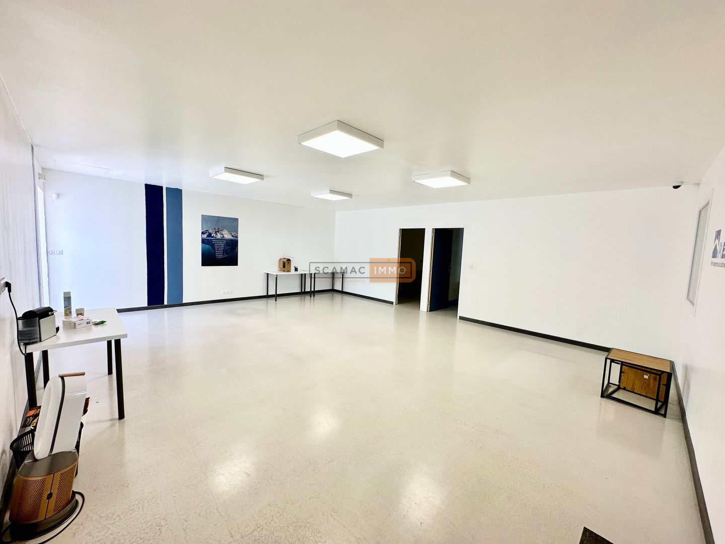 local d'activités de 765m², Le Muy (Var)