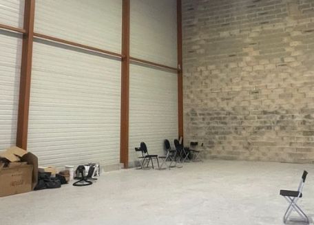 local d'activités de 302m², Étréchy (Essonne)
