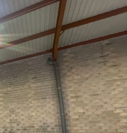 local d'activités de 302m², Étréchy (Essonne)