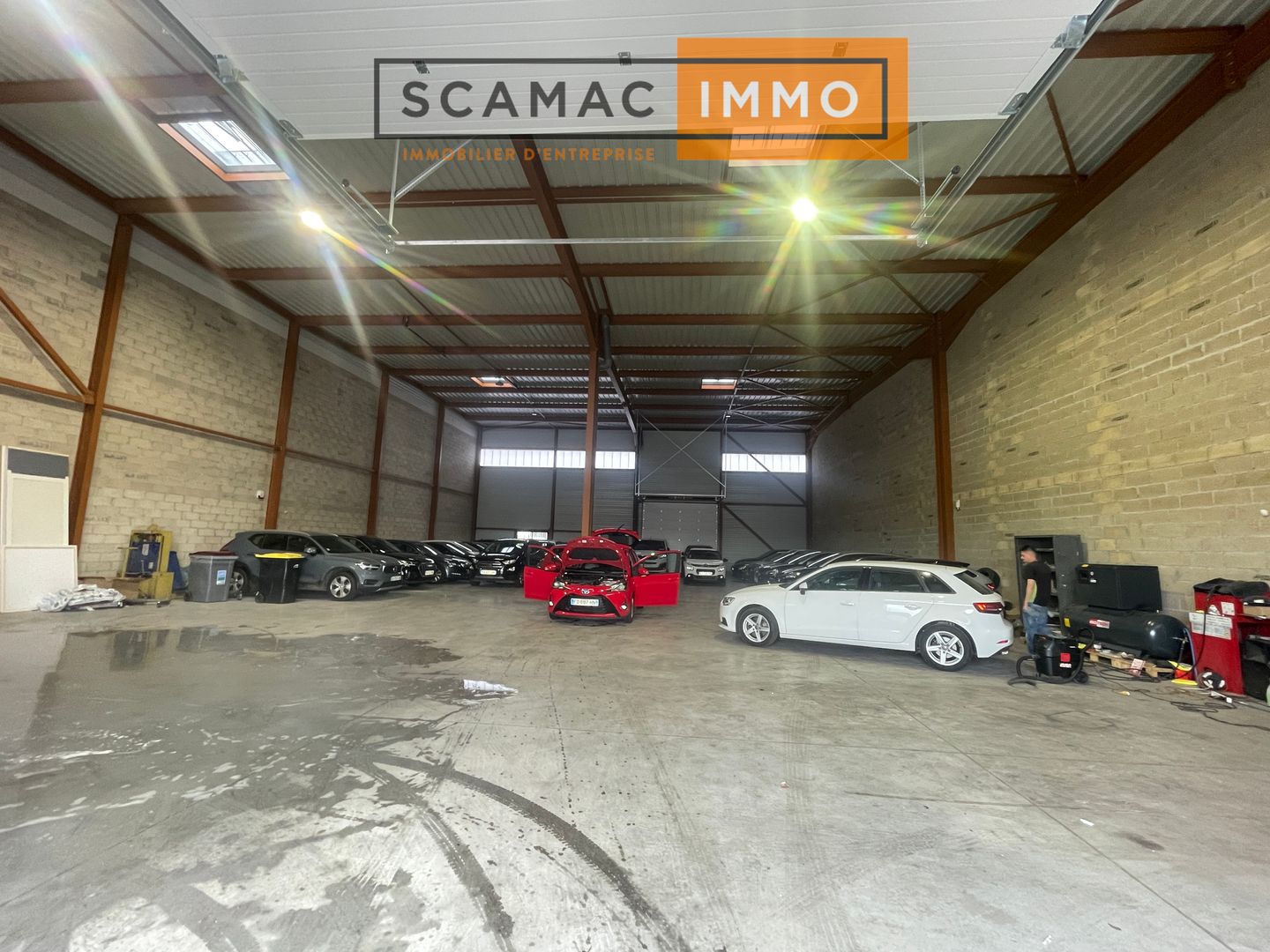 local d'activités de 934m², Étréchy (Essonne)