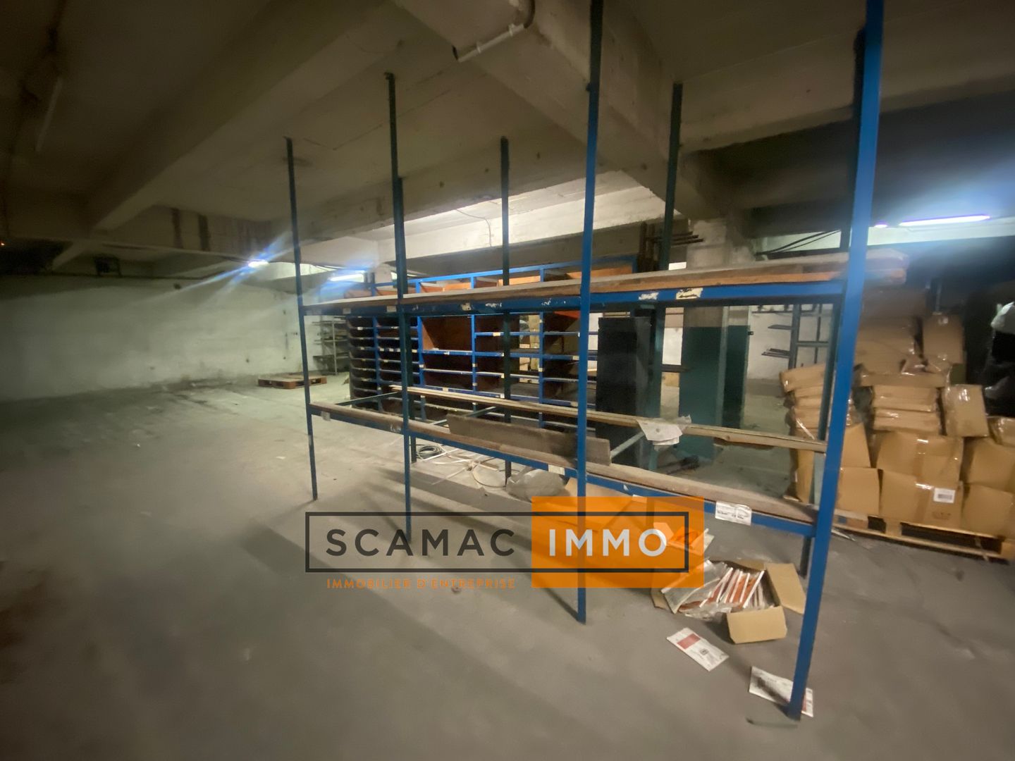 entrepôt de 643m², Gardanne (Bouches-du-Rhône)