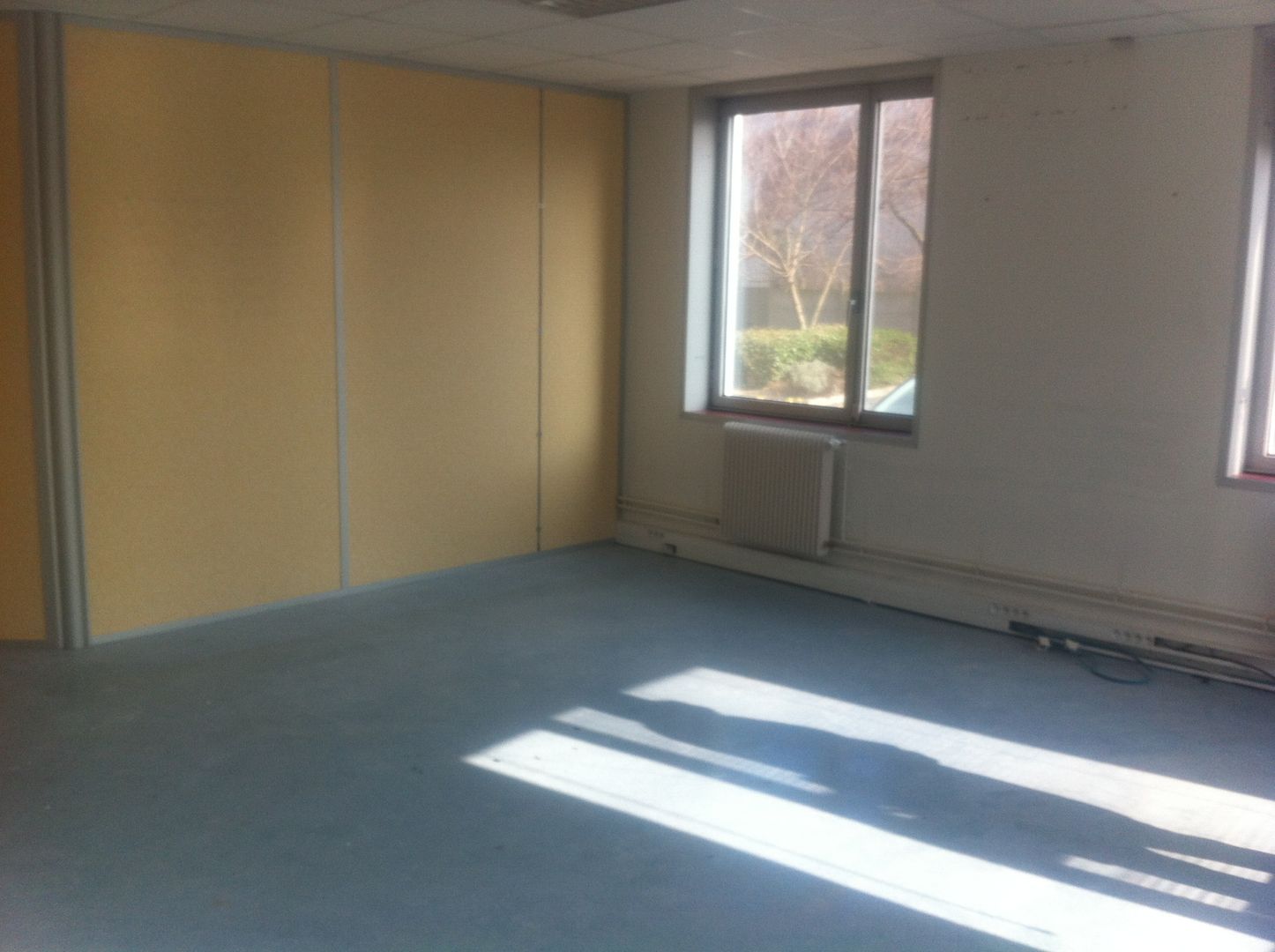 local d'activités de 876m², Gennevilliers (Hauts-de-Seine)