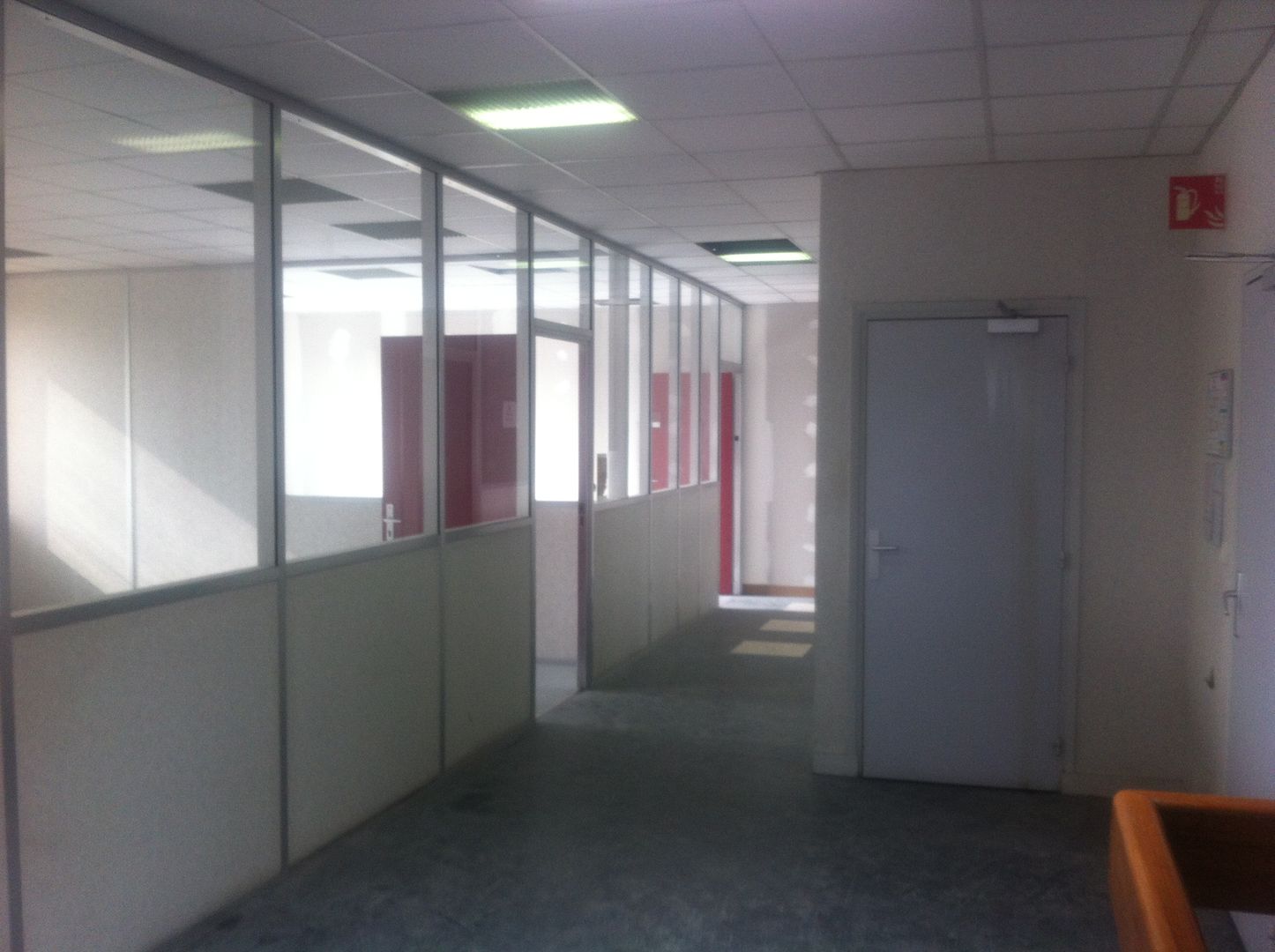 local d'activités de 876m², Gennevilliers (Hauts-de-Seine)