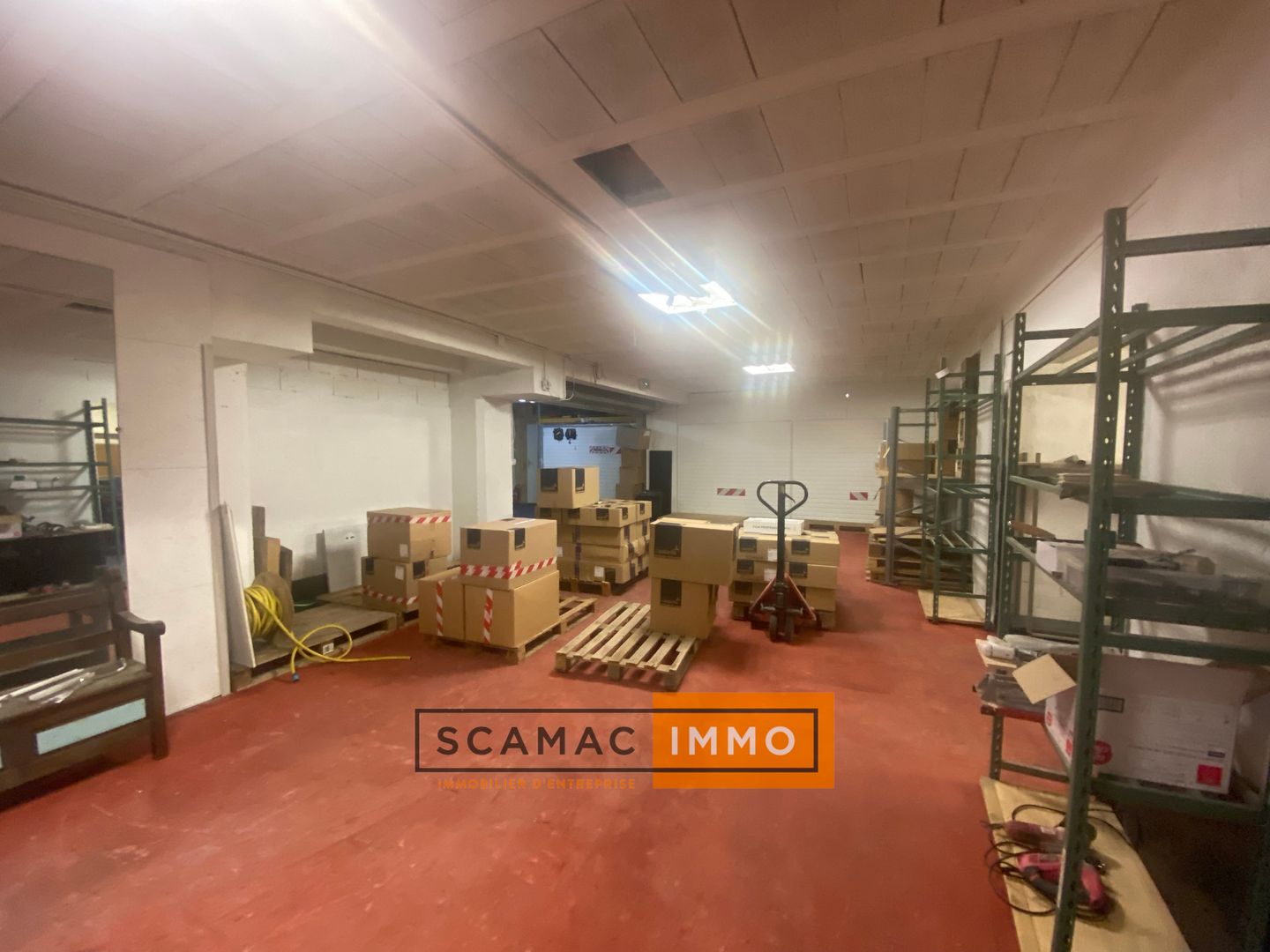 entrepôt de 300m², Marseille 14 (Bouches-du-Rhône)
