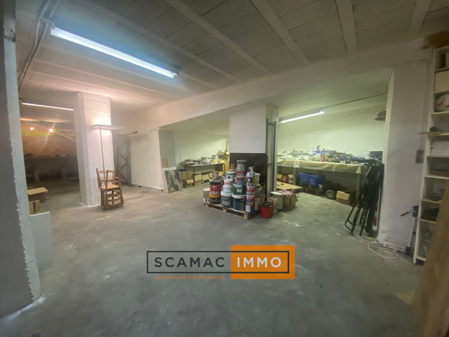 entrepôt de 300m², Marseille 14 (Bouches-du-Rhône)