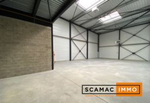 entrepôt de 601m², Montgeron (Essonne)
