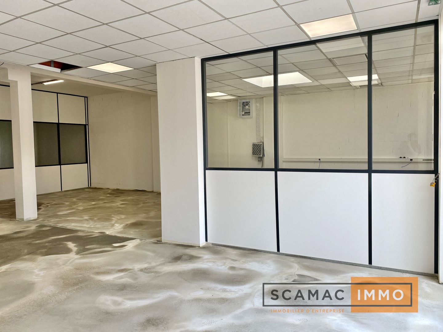 local d'activités de 325m², Massy (Essonne)