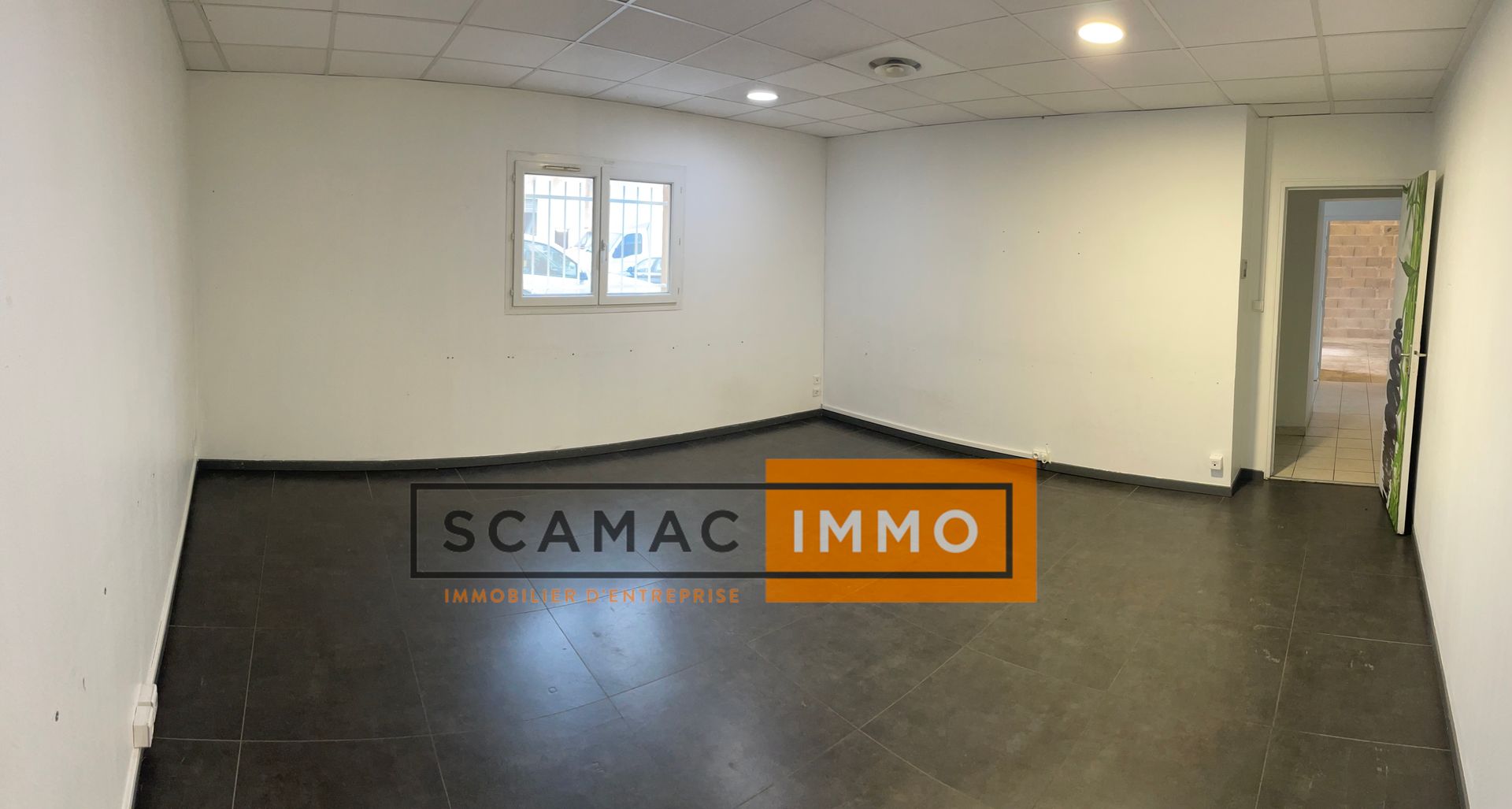 local d'activités de 135m², Marseille 12 (Bouches-du-Rhône)