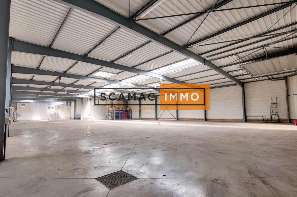 local d'activités de 3 437m², Tremblay-en-France (Seine-Saint-Denis)
