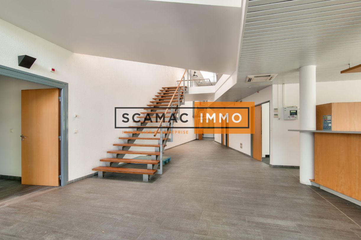 local d'activités de 3 437m², Tremblay-en-France (Seine-Saint-Denis)
