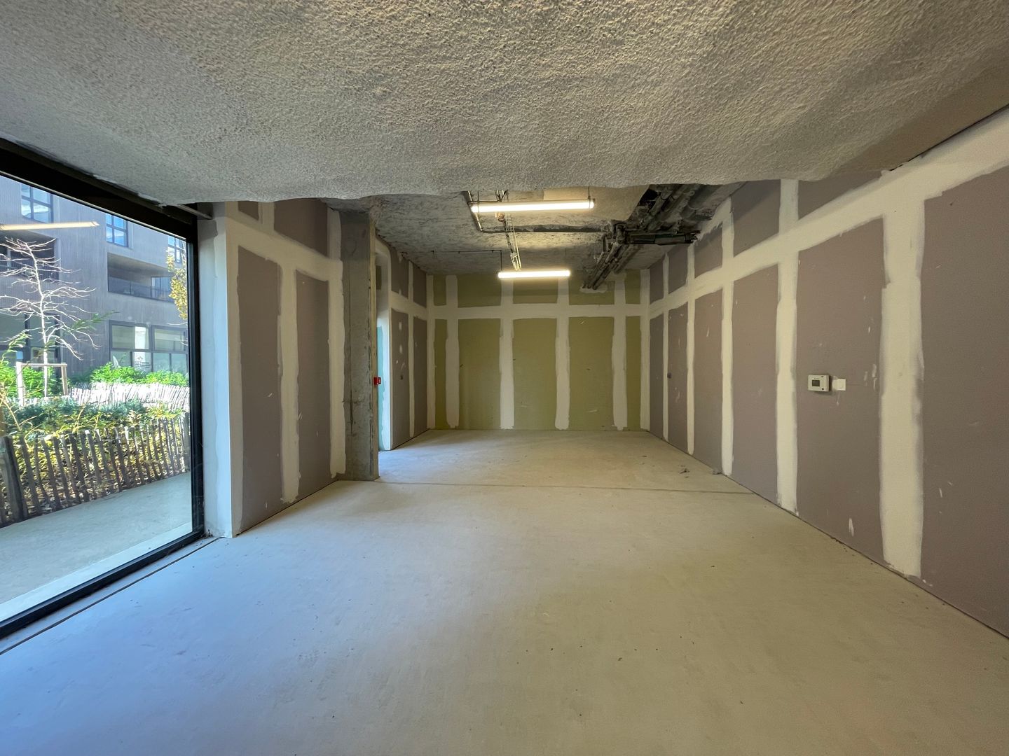 entrepôt de 1 653m², Ivry-sur-Seine (Val-de-Marne)