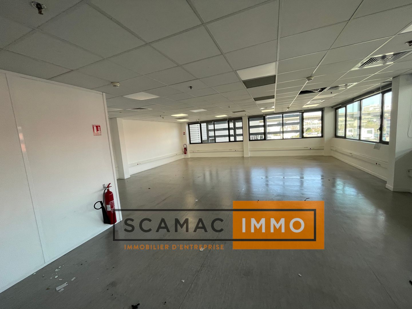 entrepôt de 500m², Marseille 2 (Bouches-du-Rhône)