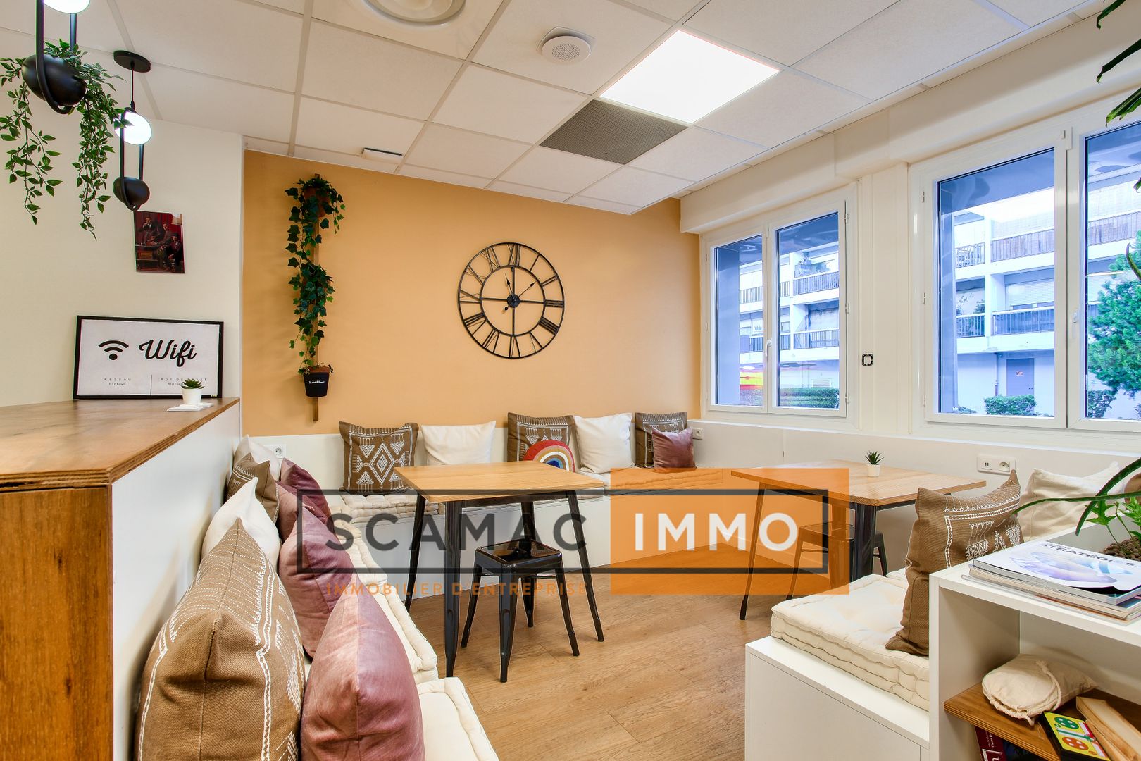 bureau de 85m², Marseille 8 (Bouches-du-Rhône)