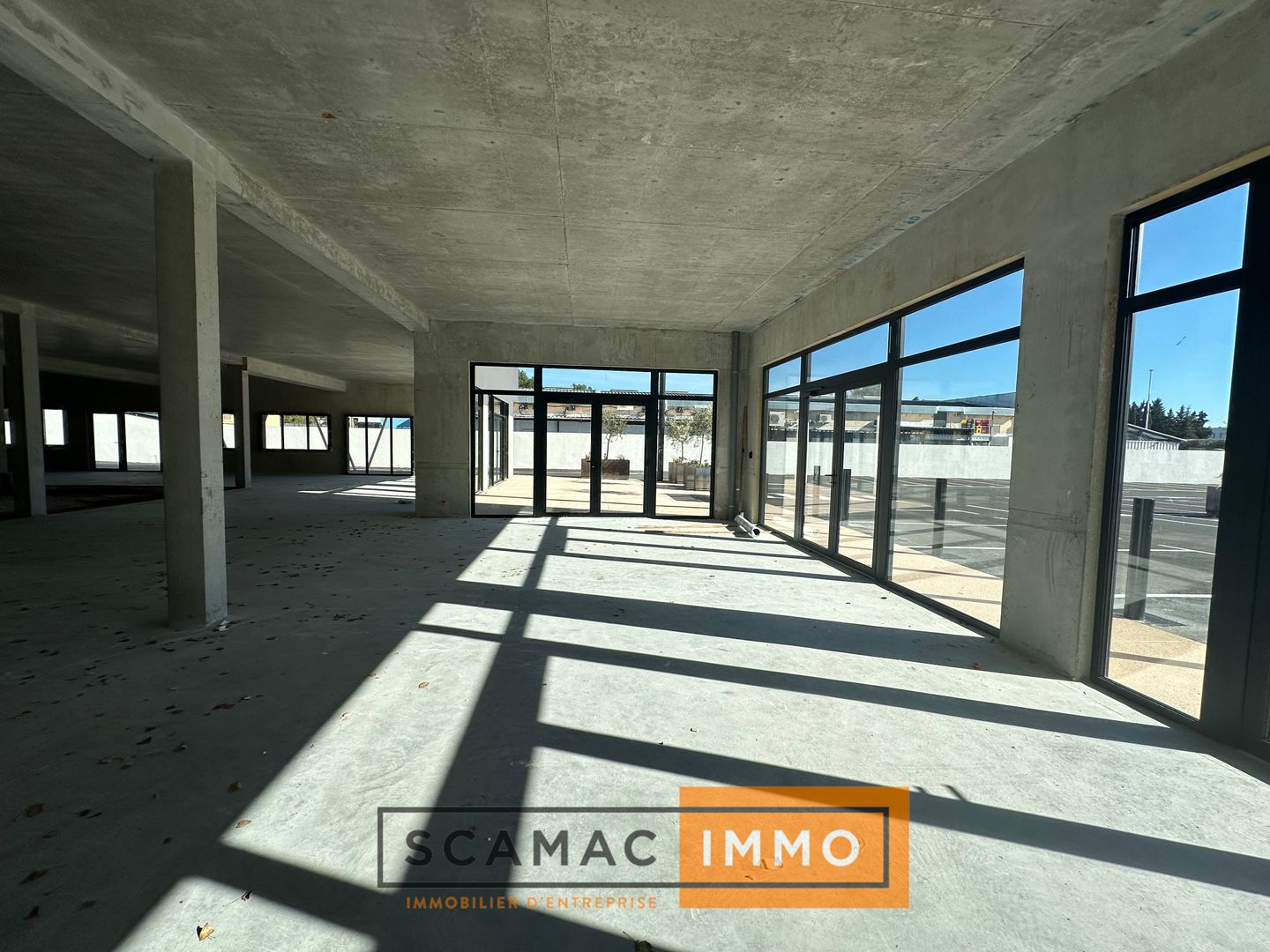 local commercial de 322m², Éguilles (Bouches-du-Rhône)