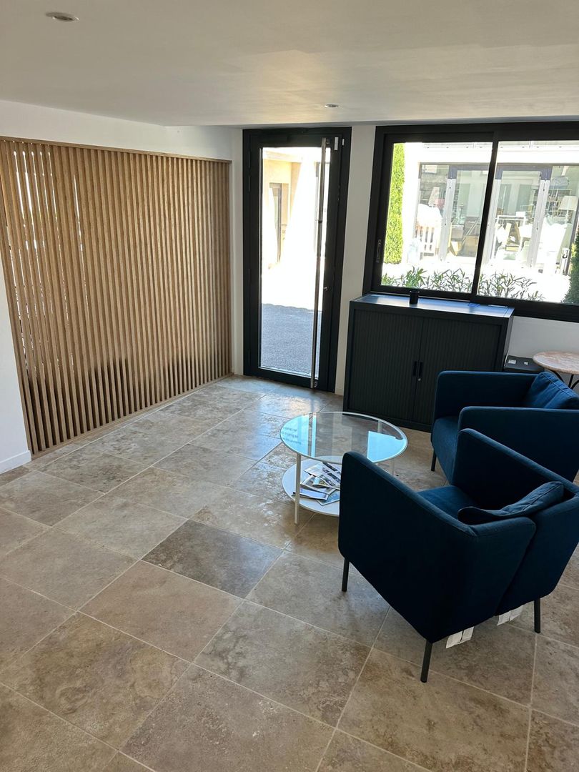 locaux mixtes de 75m², Sainte-Maxime (Var)