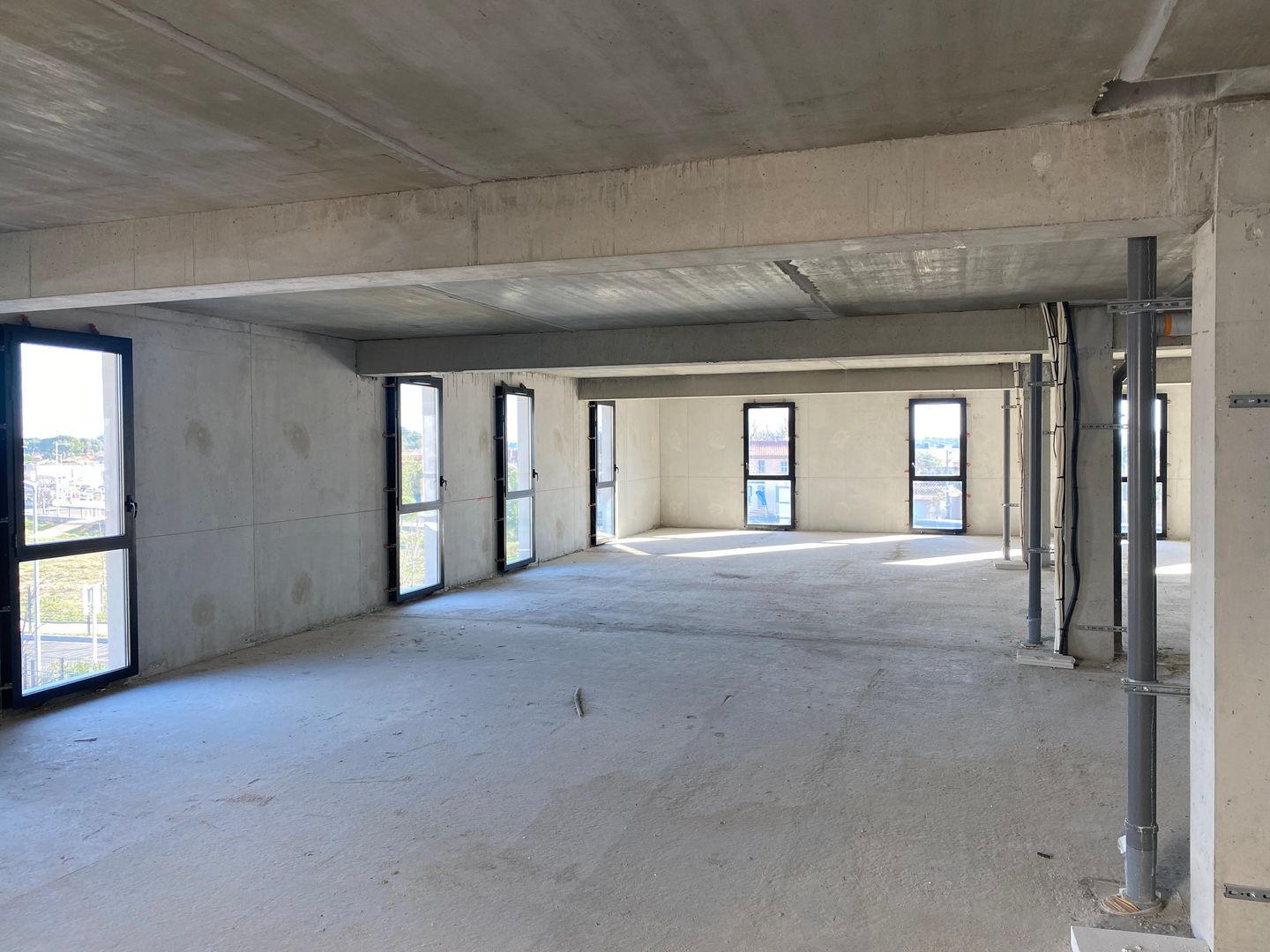 bureau de 416m², Ollioules (Var)