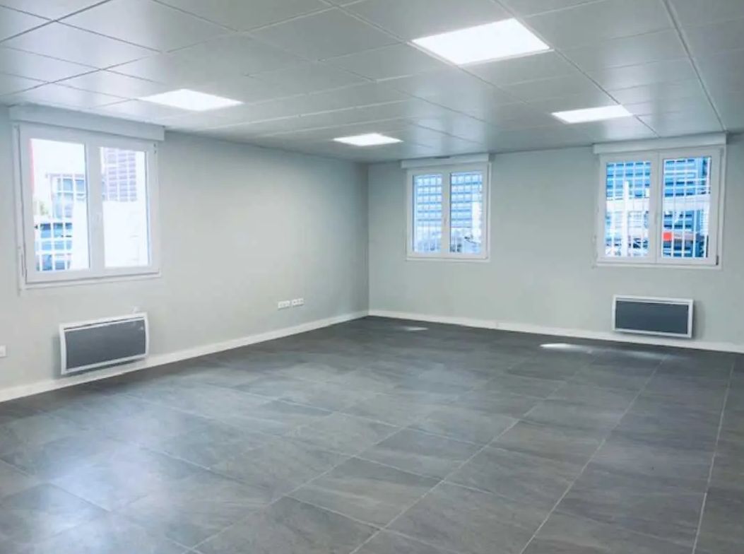 entrepôt de 319m², Vitry-sur-Seine (Val-de-Marne)