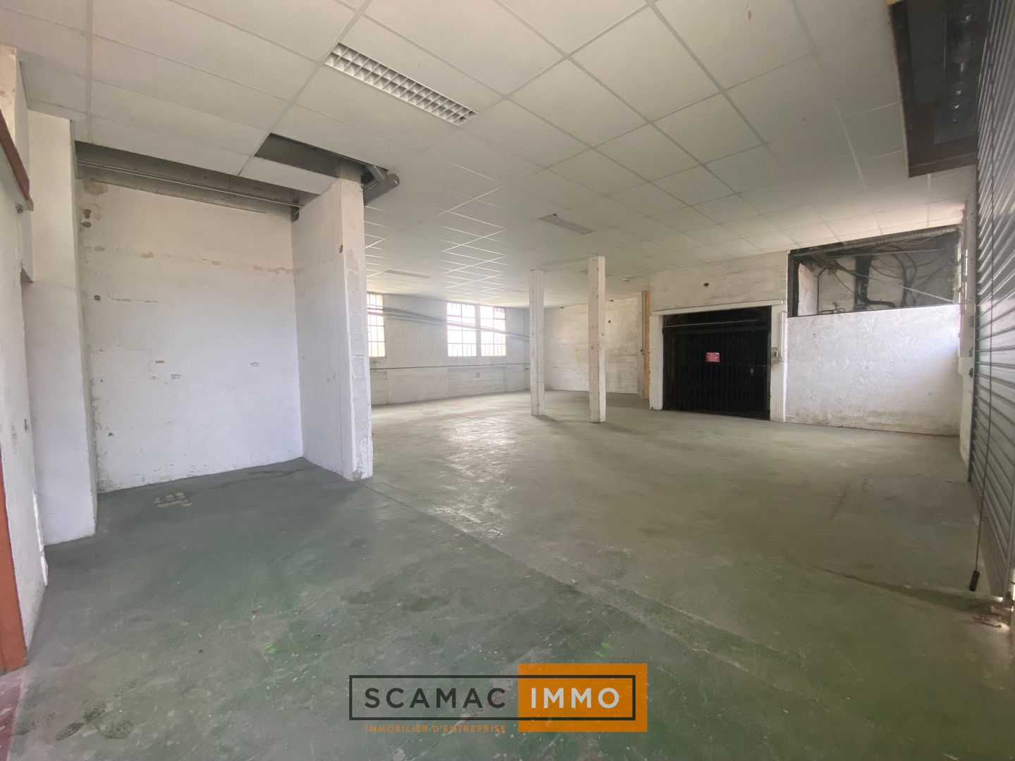 local d'activités de 135m², Gardanne (Bouches-du-Rhône)