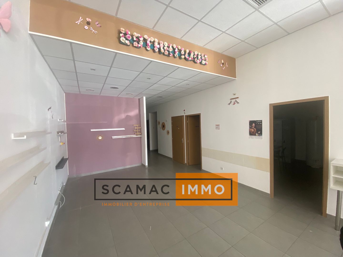 local commercial de 200m², Châteauneuf-lès-Martigues (Bouches-du-Rhône)