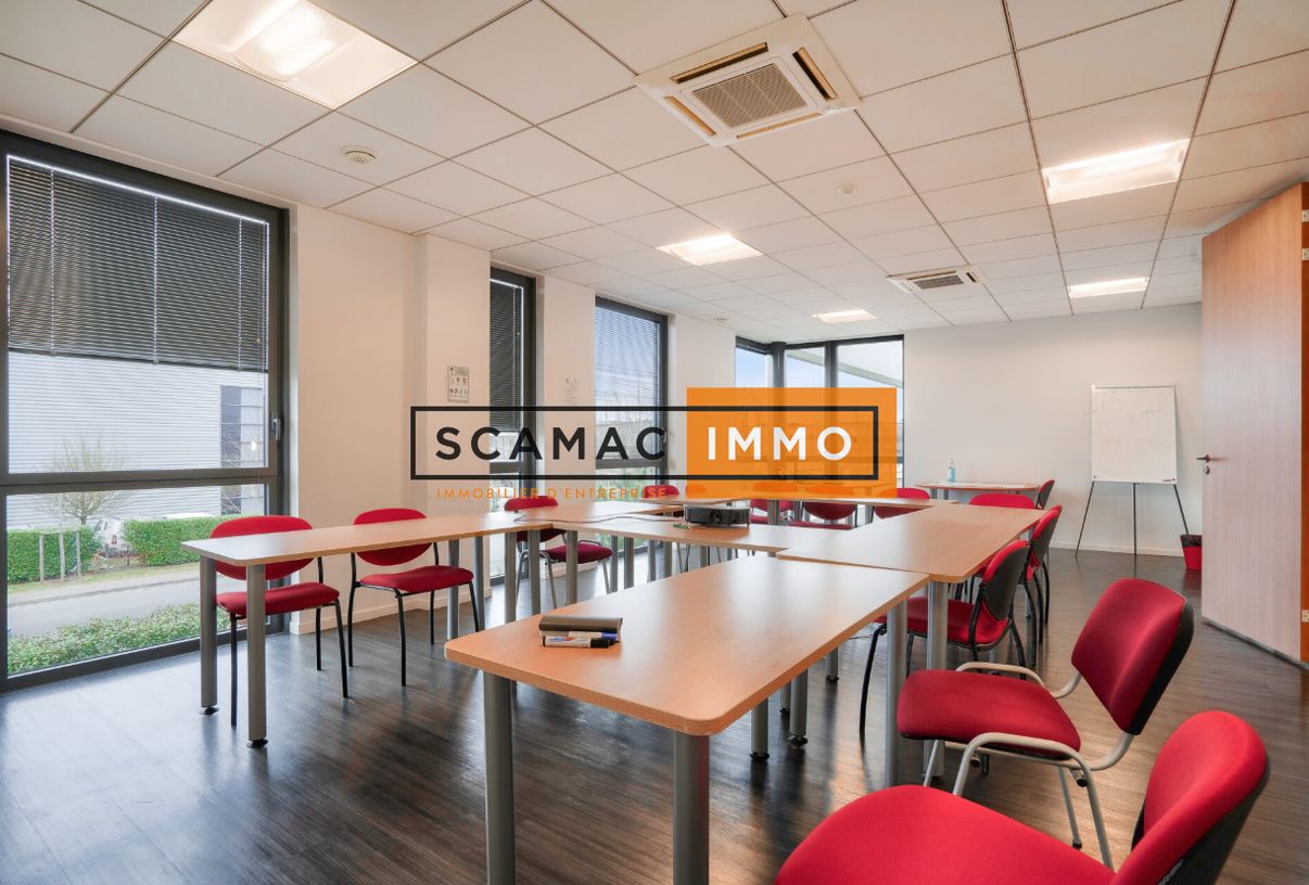 local d'activités de 3&nbsp;300m², Bailly-Romainvilliers (Seine-et-Marne)