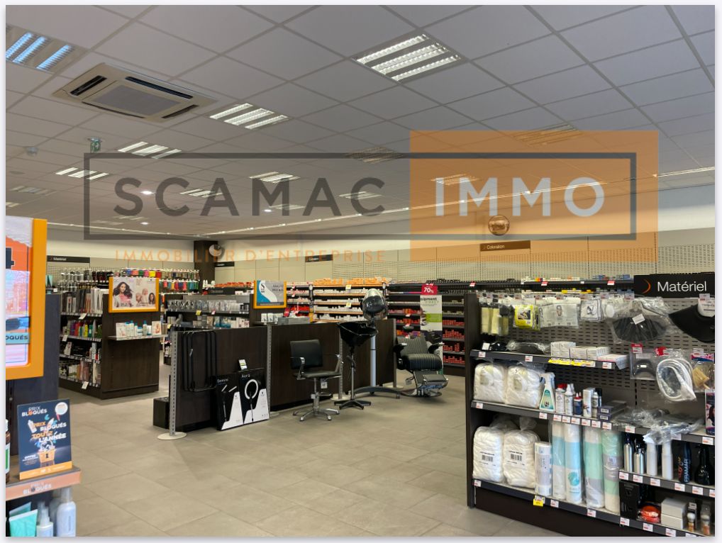 local commercial de 382m², Brétigny-sur-Orge (Essonne)