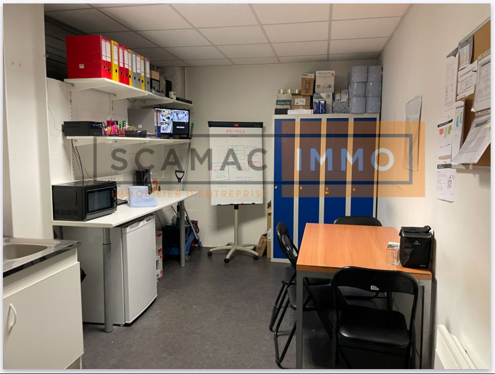 local commercial de 382m², Brétigny-sur-Orge (Essonne)