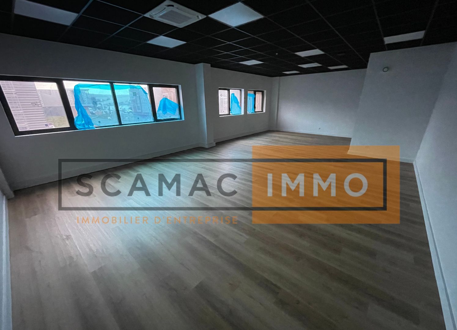 local d'activités de 239m², Courtry (Seine-et-Marne)