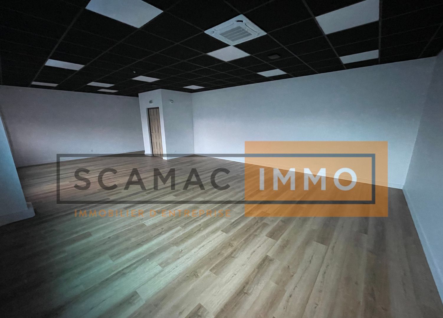 local d'activités de 239m², Courtry (Seine-et-Marne)