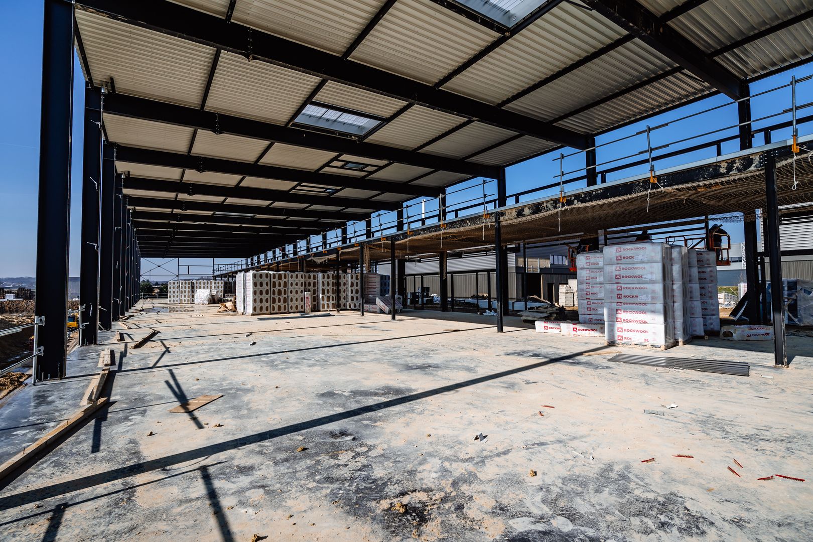 local d'activités de 478m², Courtry (Seine-et-Marne)