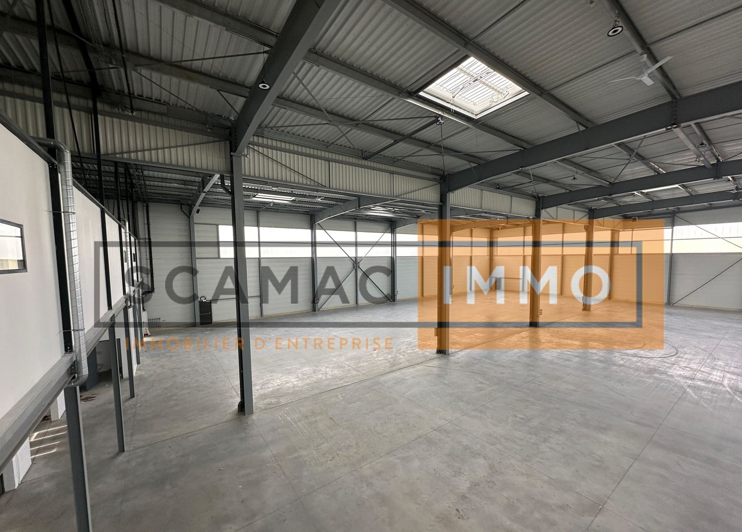 local d'activités de 1 104m², Torcy (Seine-et-Marne)