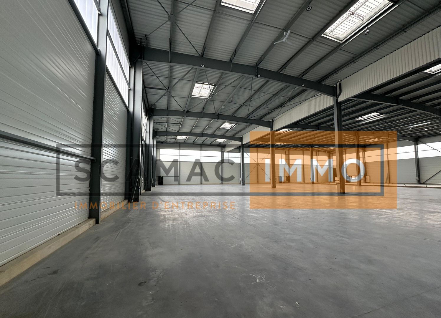 local d'activités de 1 104m², Torcy (Seine-et-Marne)