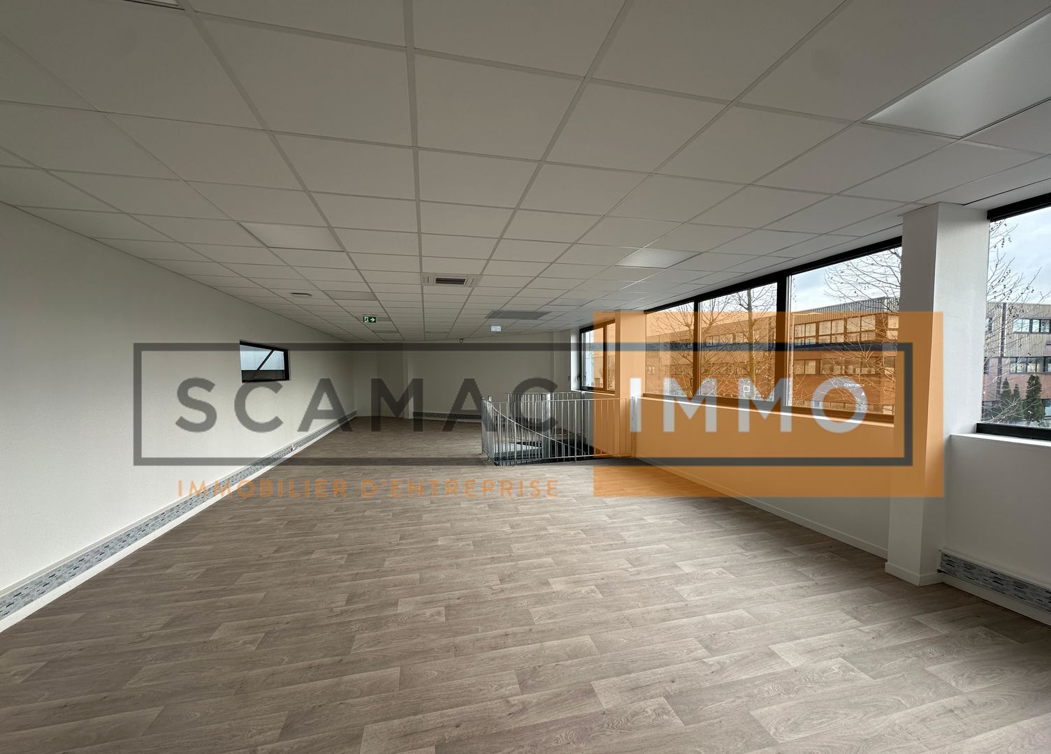 local d'activités de 1 104m², Torcy (Seine-et-Marne)