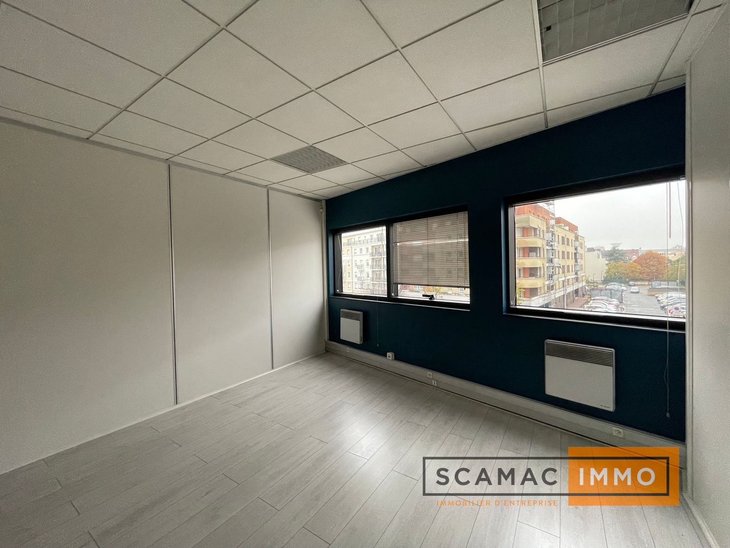 bureau de 95m², Chilly-Mazarin (Essonne)