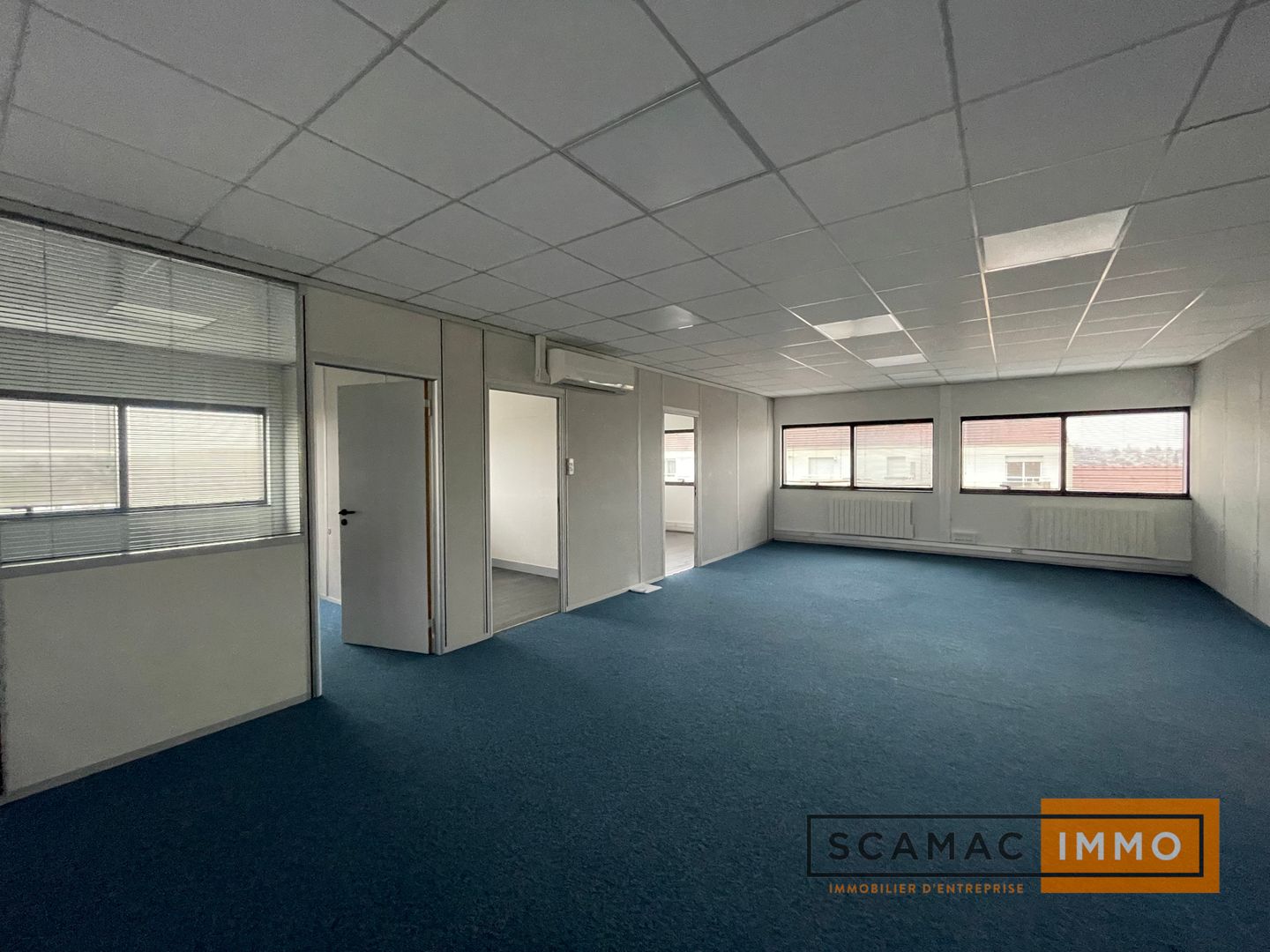 bureau de 111m², Chilly-Mazarin (Essonne)