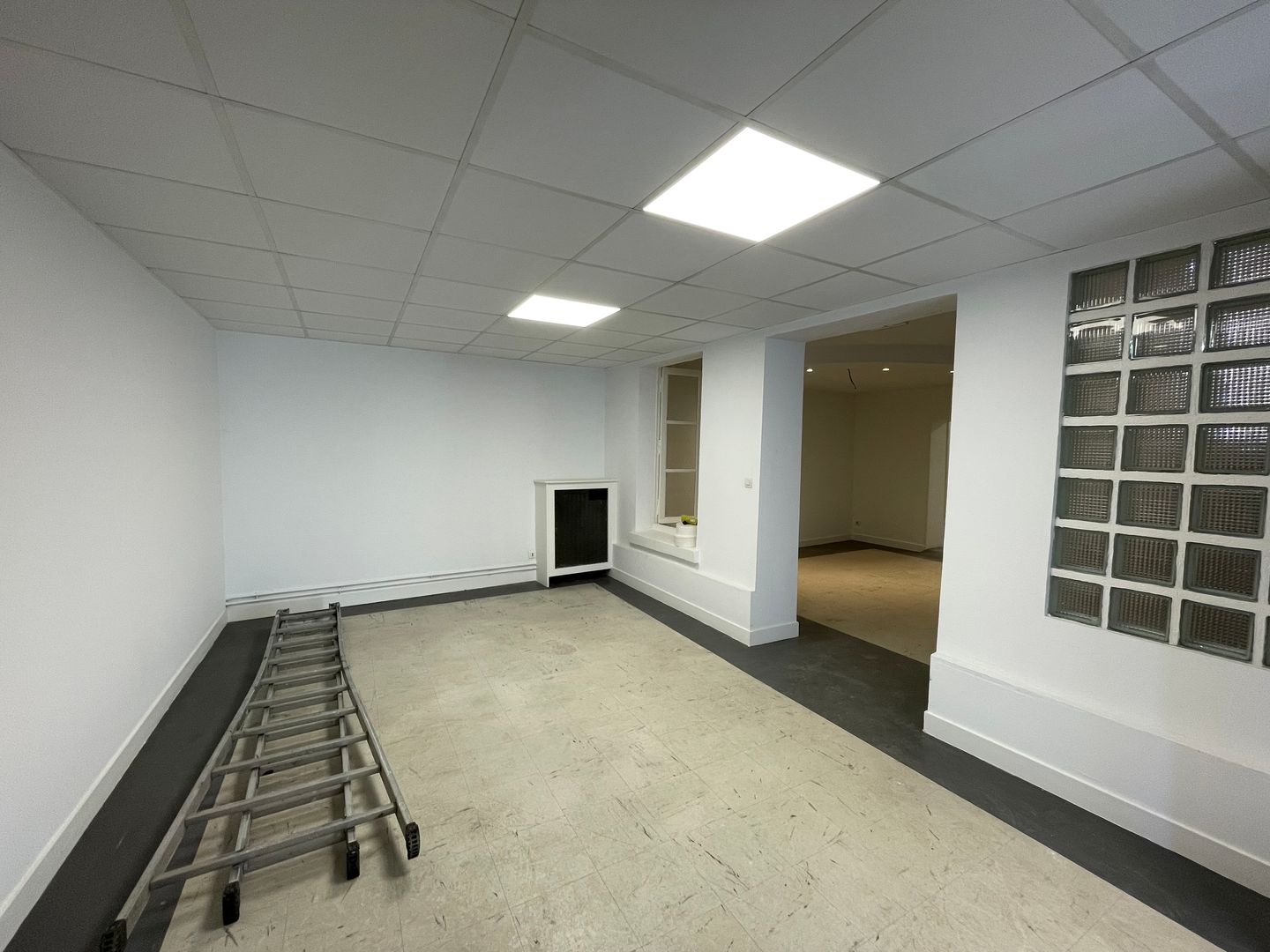 local d'activités de 394m², Malakoff (Hauts-de-Seine)