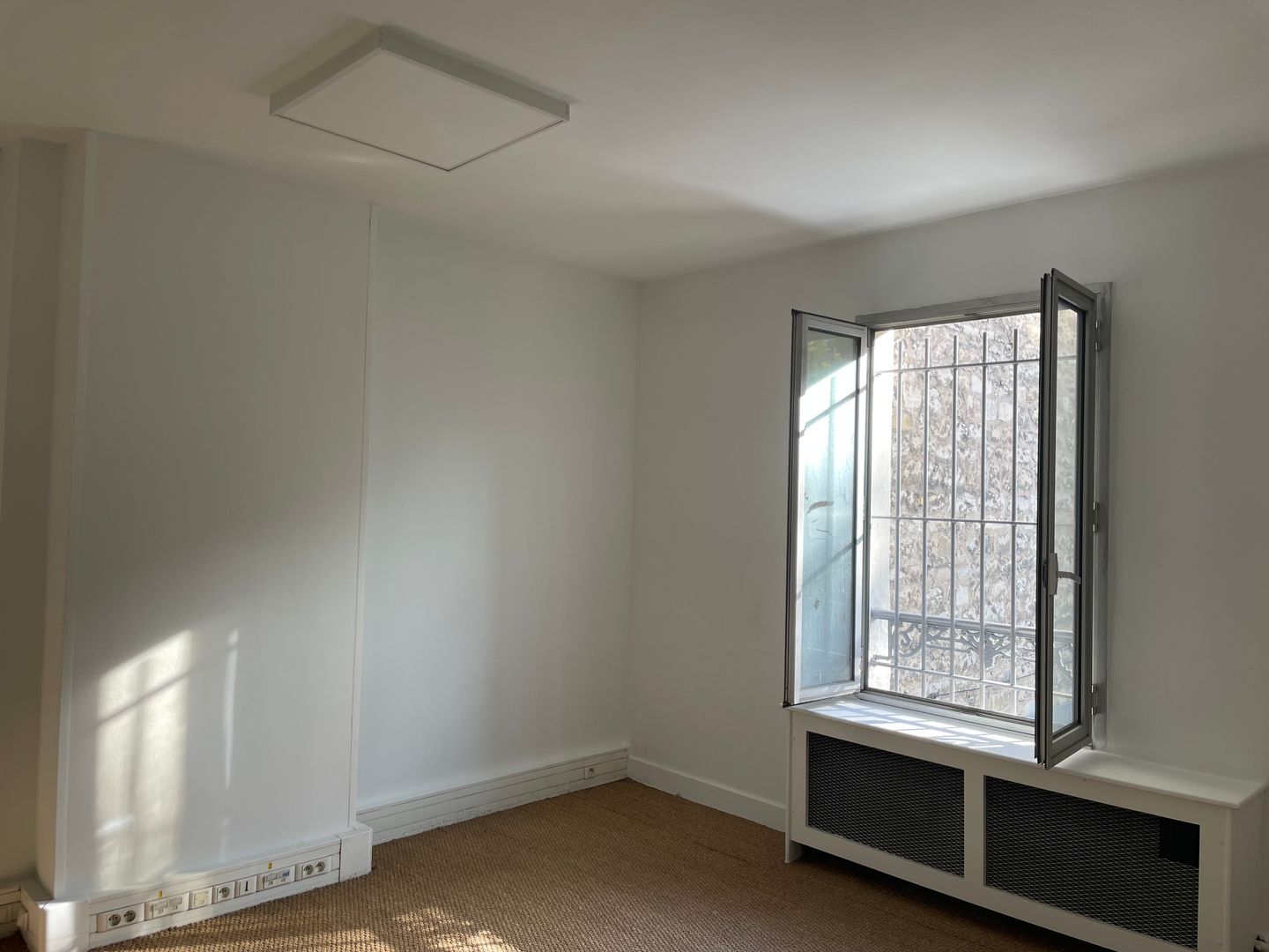 local d'activités de 394m², Malakoff (Hauts-de-Seine)